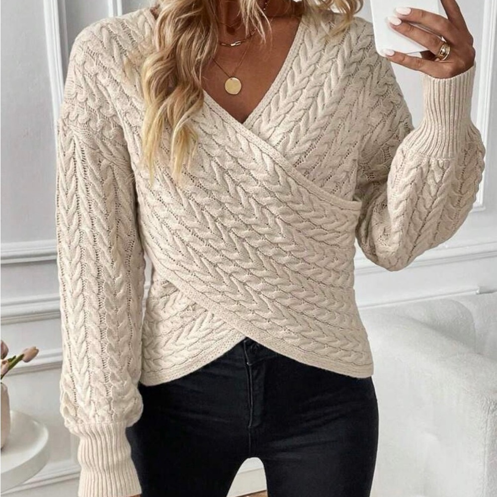 Women's Cream Cable Knit Sweater